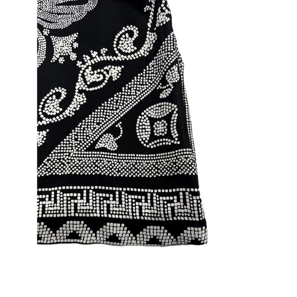 White House Black Market black and white 100% silk embellished dress. size 4 - Picture 4 of 11